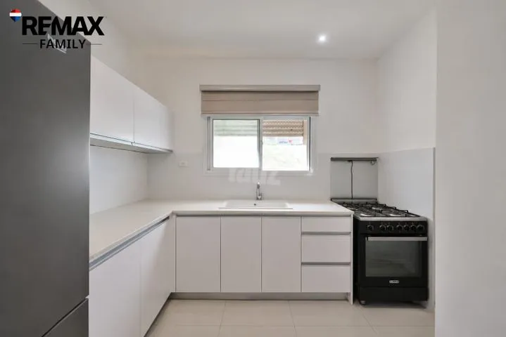 דירה 3.5 חדרים למכירה בקרן היסוד 76, קרית ביאליק — תמונה 2