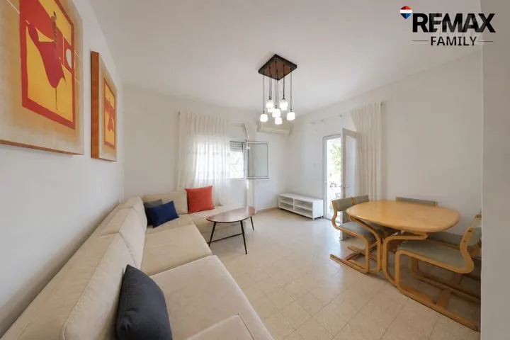 דירה 3 חדרים למכירה באוסישקין, קרית מוצקין — תמונה 1