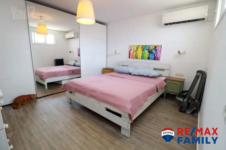 דירה 4 חדרים למכירה במנחם בגין 8, קרית מוצקין — תמונה 8