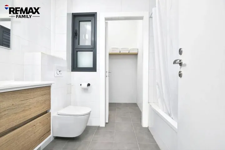 דירה 4 חדרים למכירה בנעמי שמר 34, קרית ביאליק — תמונה 10