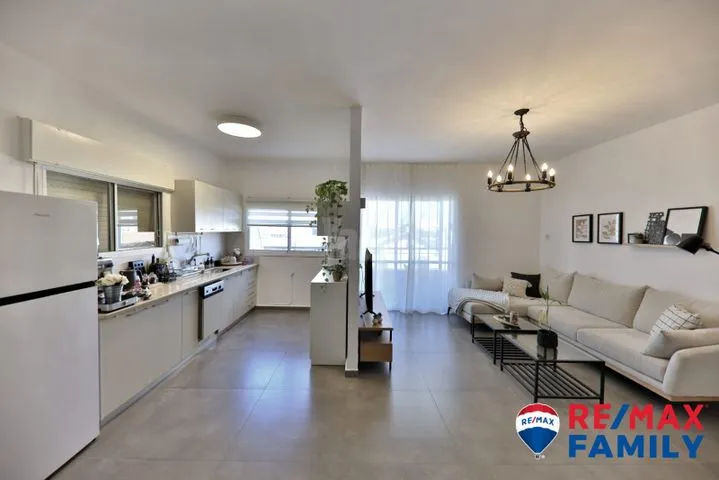 דירה 4 חדרים למכירה בהרב קוק 33, קרית מוצקין — תמונה 5