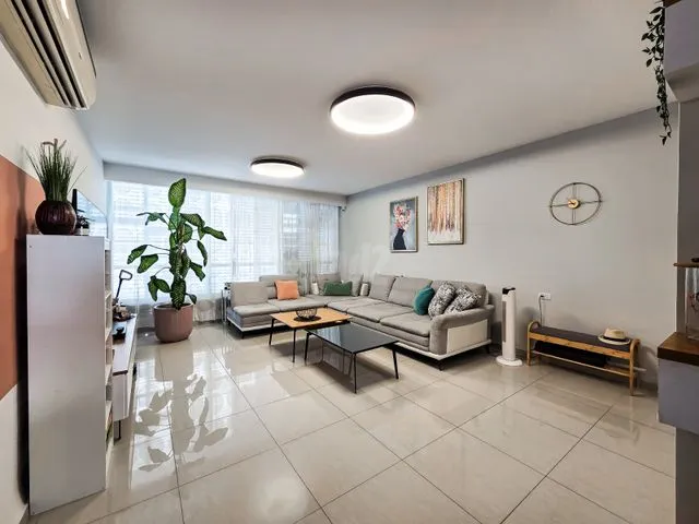 דירה בשדרות בן גוריון, קרית ביאליק
