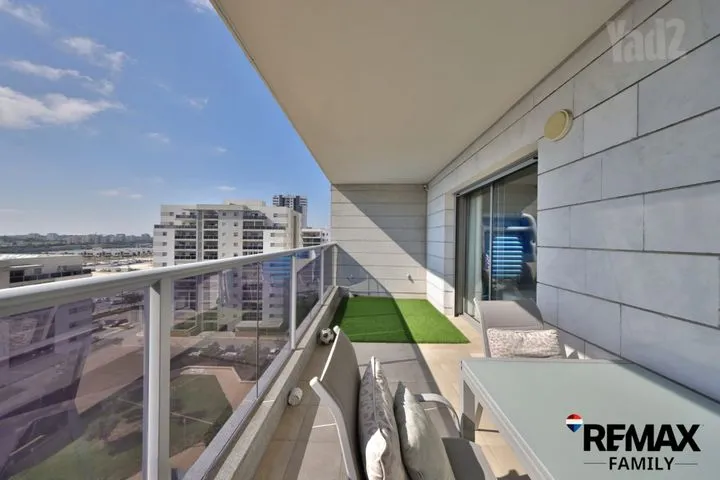 דירה 5 חדרים למכירה בעוזי חיטמן 3, קרית ביאליק — תמונה 8