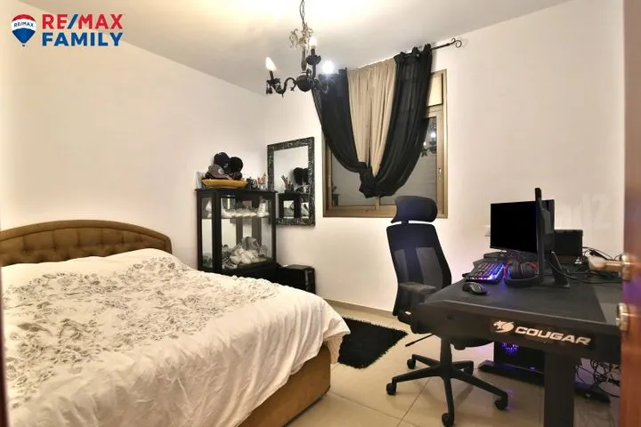 גג/ פנטהאוז 4 חדרים למכירה בשדרות קק"ל 28, קרית מוצקין — תמונה 4