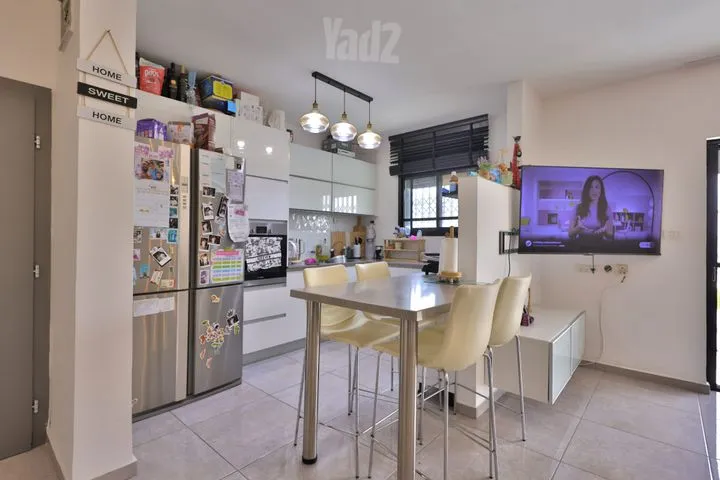 דירה 5 חדרים למכירה באצ"ל 26, קרית ים — תמונה 4