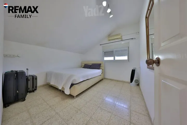 דופלקס 5 חדרים למכירה בקרן היסוד 112, קרית ביאליק — תמונה 6