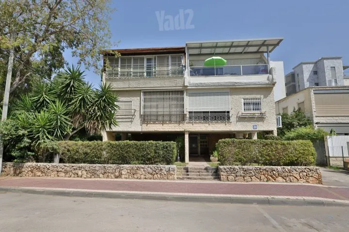 דירה 4 חדרים למכירה ביחיעם 20, קרית ביאליק — תמונה 5