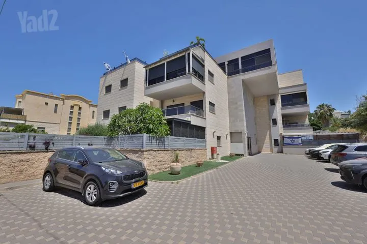 דירה 6 חדרים למכירה בכינרת 41, קרית אתא — תמונה 10