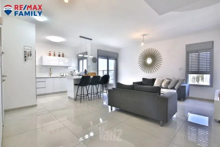 דירה 5 חדרים למכירה בדפנה 24, קרית ביאליק — תמונה 3