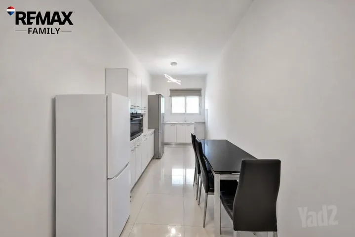 דירה 3.5 חדרים למכירה בקרן היסוד 76, קרית ביאליק — תמונה 3