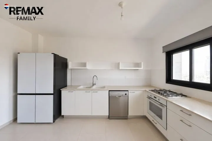 דירה 3 חדרים למכירה בנעמי שמר 3, קרית ים — תמונה 3