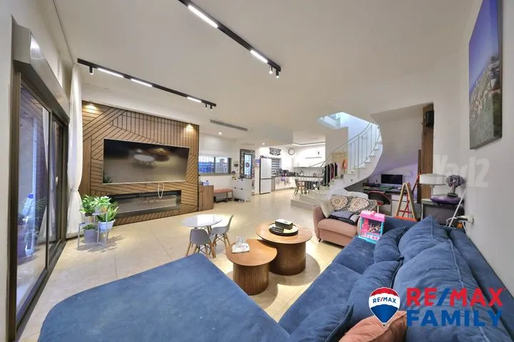דירת גן 5 חדרים למכירה בלילינבלום, קרית אתא — תמונה 3