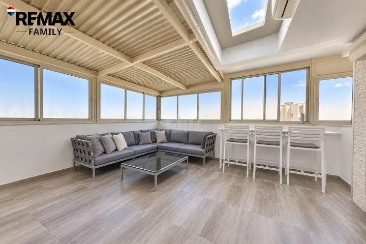 גג/ פנטהאוז 5 חדרים למכירה ביקינטון 4, קרית ביאליק — תמונה 1