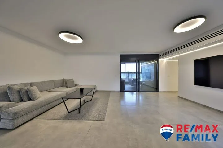 דירה 4 חדרים למכירה ב, קרית ביאליק — תמונה 8