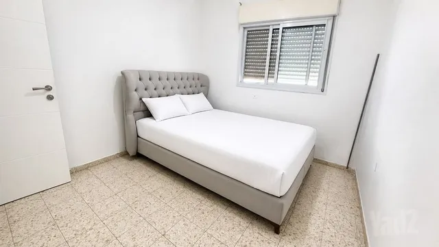 דירה בשדרות בית וגן 8 — תמונה 4
