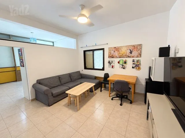 דירה 3 חדרים למכירה באהרון 22, קרית מוצקין — תמונה 1