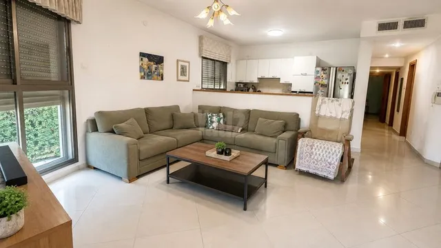 דירה ביקינטון 4 — תמונה 1