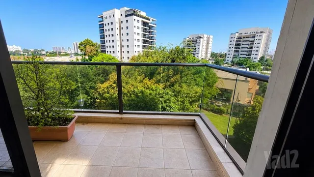 דירה ביקינטון 4 — תמונה 4