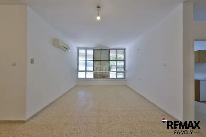 דירה 4 חדרים למכירה בדפנה 13, קרית ביאליק — תמונה 7