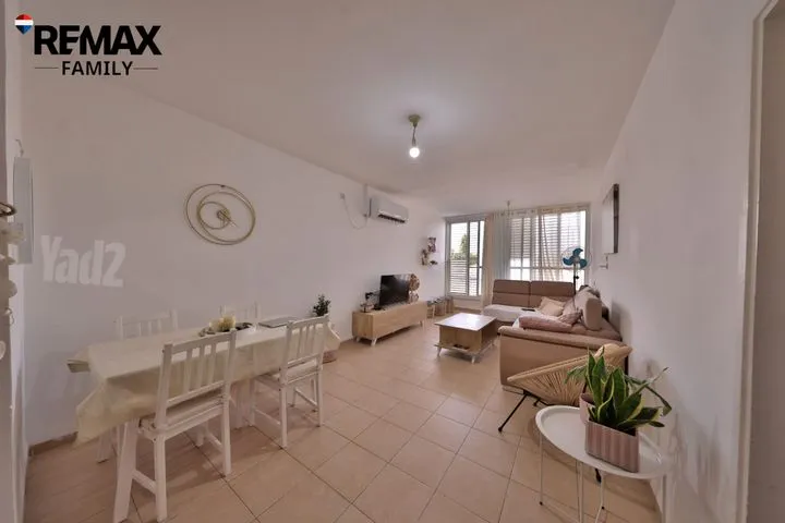 דירה 3 חדרים למכירה בשבטי ישראל, קרית ביאליק — תמונה 1