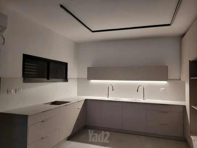 בית פרטי/ קוטג' 4 חדרים למכירה באהרון בן יוסף 3, קרית אתא — תמונה 4