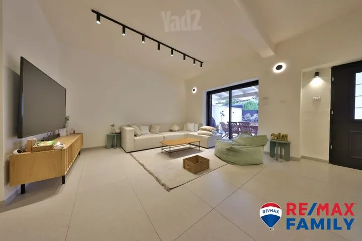 דו משפחתי 4 חדרים למכירה בהנוטר, קרית חיים — תמונה 4