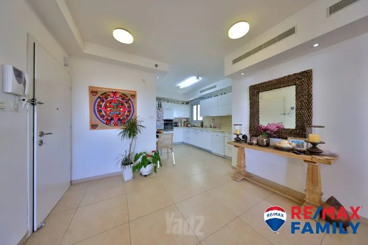 דירה 4 חדרים למכירה בהפטל 19, קרית ביאליק — תמונה 4