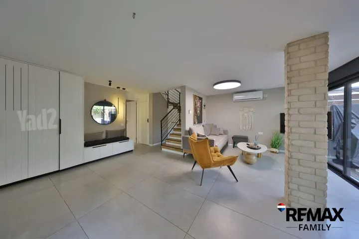 בית פרטי/ קוטג' 7 חדרים למכירה באפרים 48, קרית ביאליק — תמונה 5