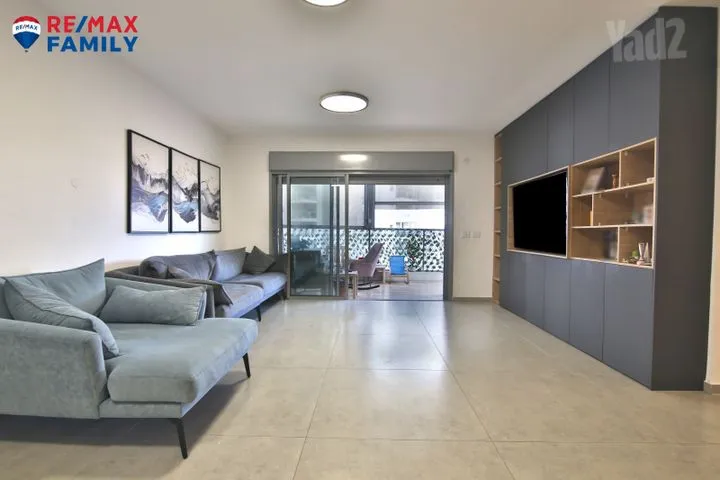 גג/ פנטהאוז 5.5 חדרים למכירה באהוד מנור, קרית ביאליק — תמונה 2