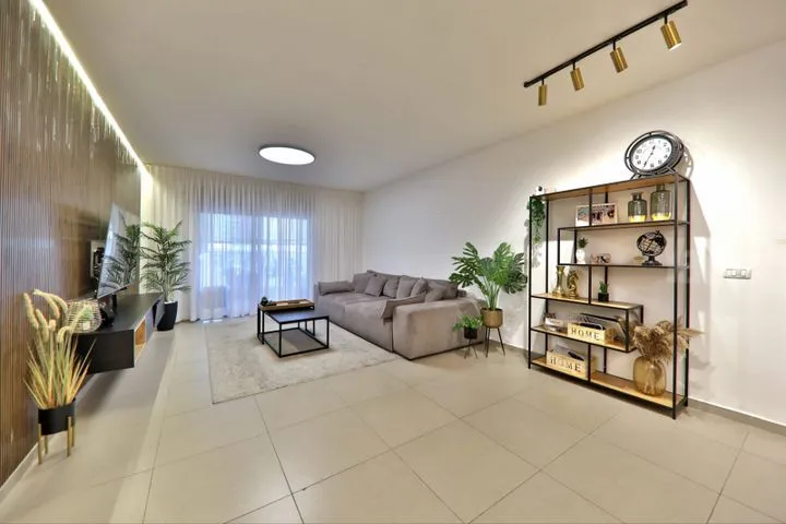 דירה 5.5 חדרים למכירה באהוד מנור, קרית ביאליק — תמונה 2