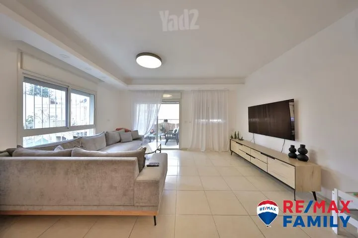 דירה 4 חדרים למכירה בהנוטר, קרית חיים — תמונה 4