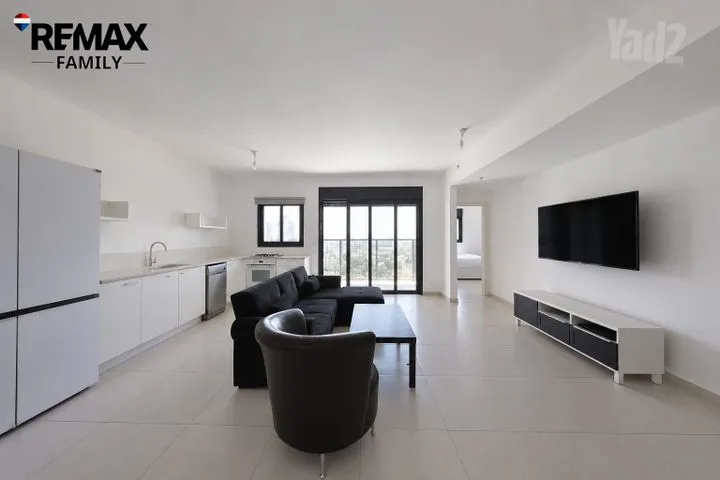 דירה 3 חדרים למכירה בנעמי שמר 3, קרית ים — תמונה 1