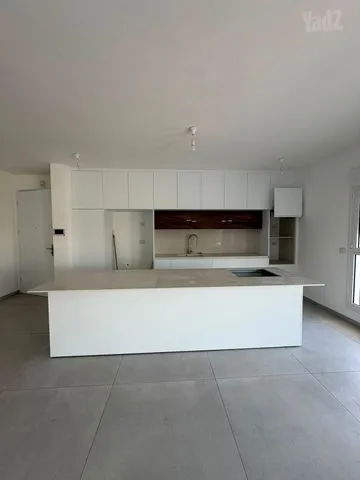דירה 5 חדרים למכירה בסירקין, קרית אתא — תמונה 5