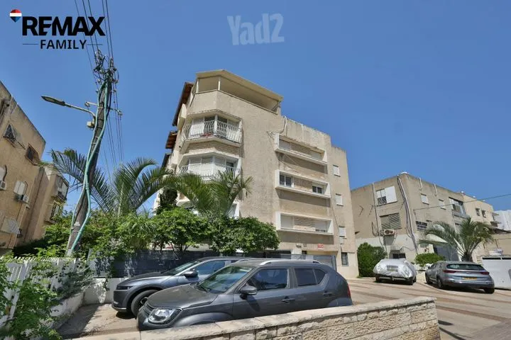 דופלקס 5 חדרים למכירה בשדרות גושן 73, קרית מוצקין — תמונה 9