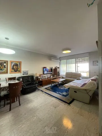 דירת גן 5 חדרים למכירה בשבטי ישראל, קרית ביאליק — תמונה 1