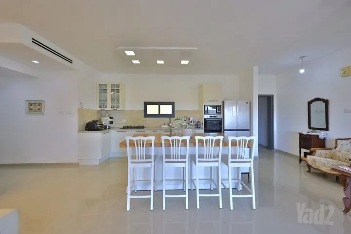 דירה 6 חדרים למכירה בכינרת 41, קרית אתא — תמונה 6