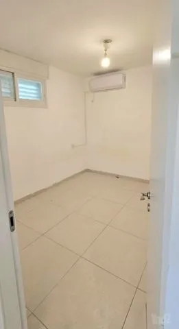 דירה בשדרות דגניה 5 — תמונה 2