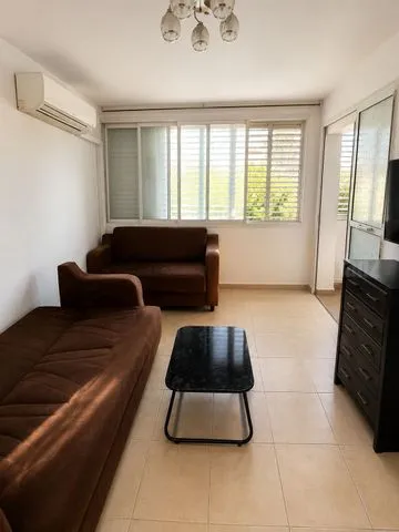 דירה בהפרטיזנים, קרית ביאליק