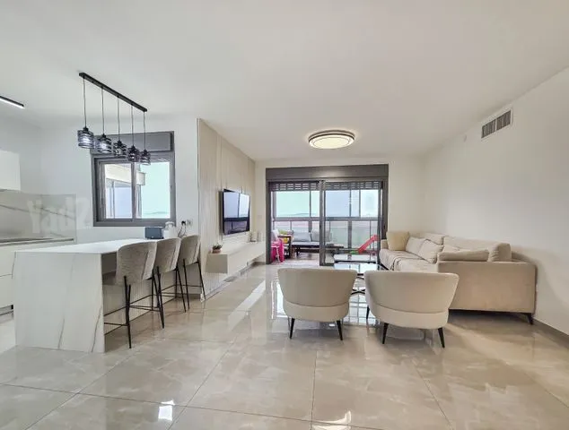דירה ביצחק שמיר — תמונה 2
