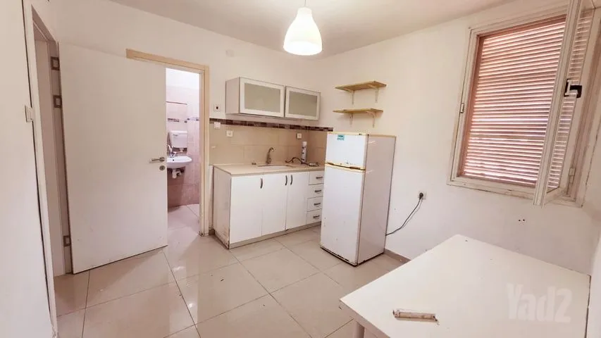 דירה 3 חדרים למכירה בהראשונים 7, קרית ים — תמונה 3