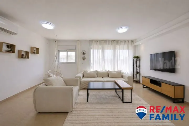 דירה 4 חדרים למכירה ב, קרית חיים — תמונה 1