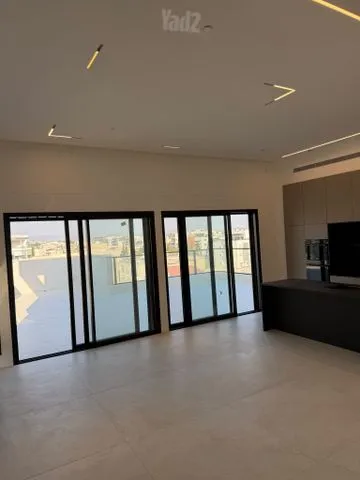 גג/ פנטהאוז 5 חדרים למכירה ביעל 21, קרית מוצקין — תמונה 1