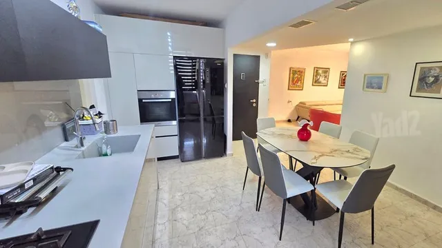 דירה בשדרות ז'בוטינסקי 22 — תמונה 2
