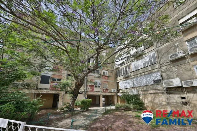דירה בז'בוטינסקי 4 — תמונה 2