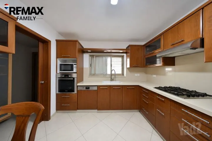 דופלקס 6 חדרים למכירה ב, קרית מוצקין — תמונה 3