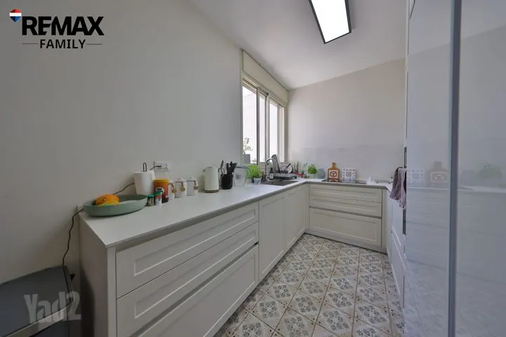 דירה 4 חדרים למכירה בדבורה 1, קרית מוצקין — תמונה 5