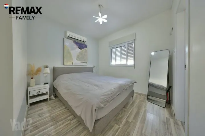 דירה 4 חדרים למכירה בחרובים, קרית ביאליק — תמונה 4