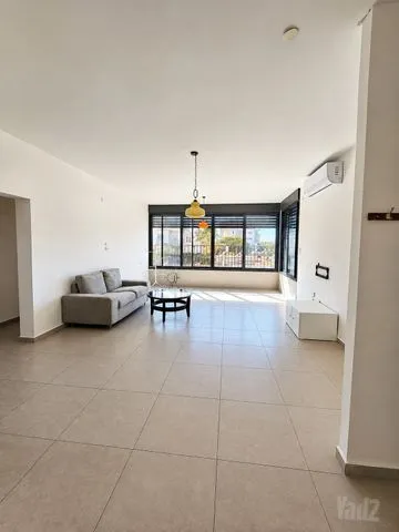דירה בהגפן 29, קרית ביאליק
