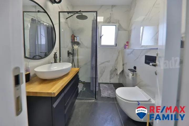 דו משפחתי 5 חדרים למכירה במרק שאגאל 21, קרית אתא — תמונה 9