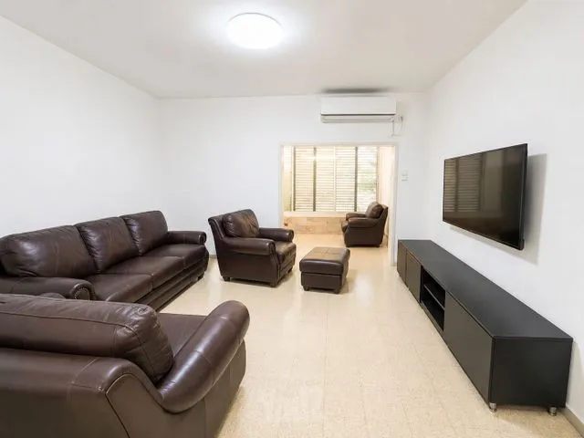 דירה 4 חדרים למכירה בהרב הרצוג 5, קרית מוצקין — תמונה 3